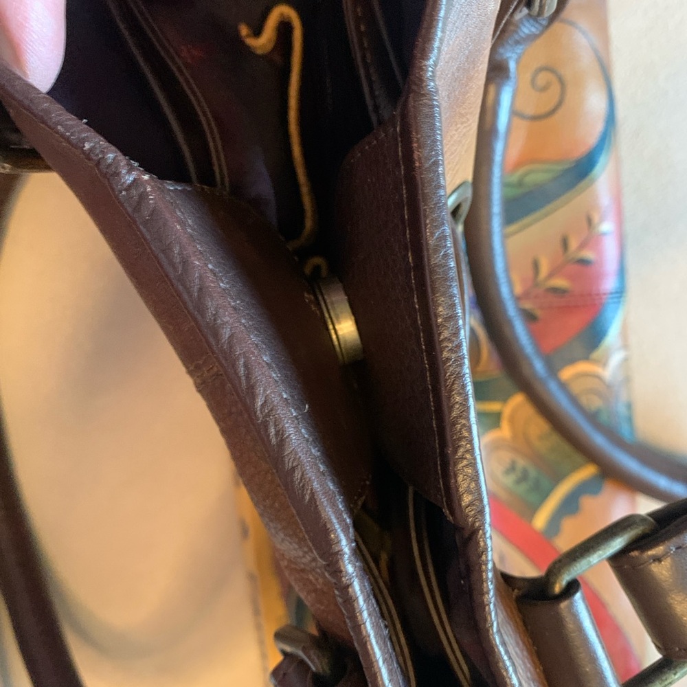 Anuschka bag with hand painted paisley accents - Picture 5 of 8